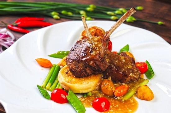 Vuon Pho Cafe & Restaurant